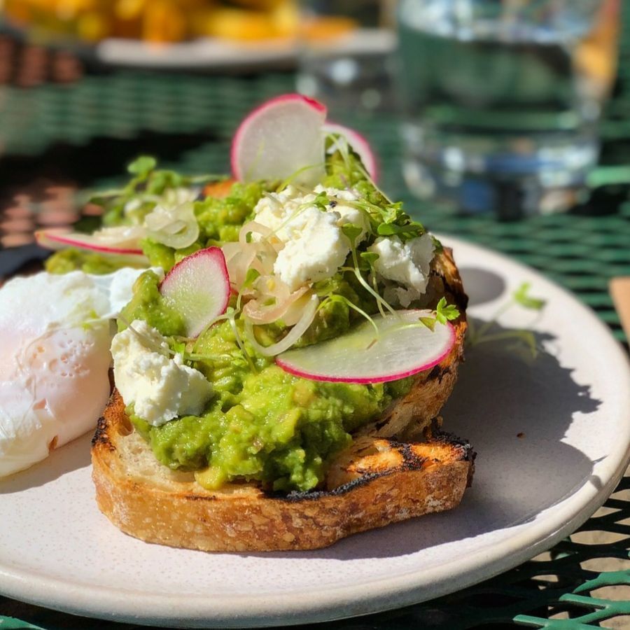 Recipe: Avocado and sprout sandwich
