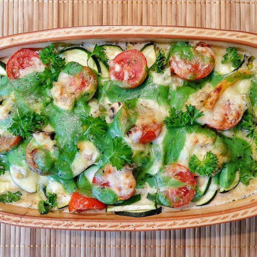 Recipe: Baked swirls with olives and eggplant