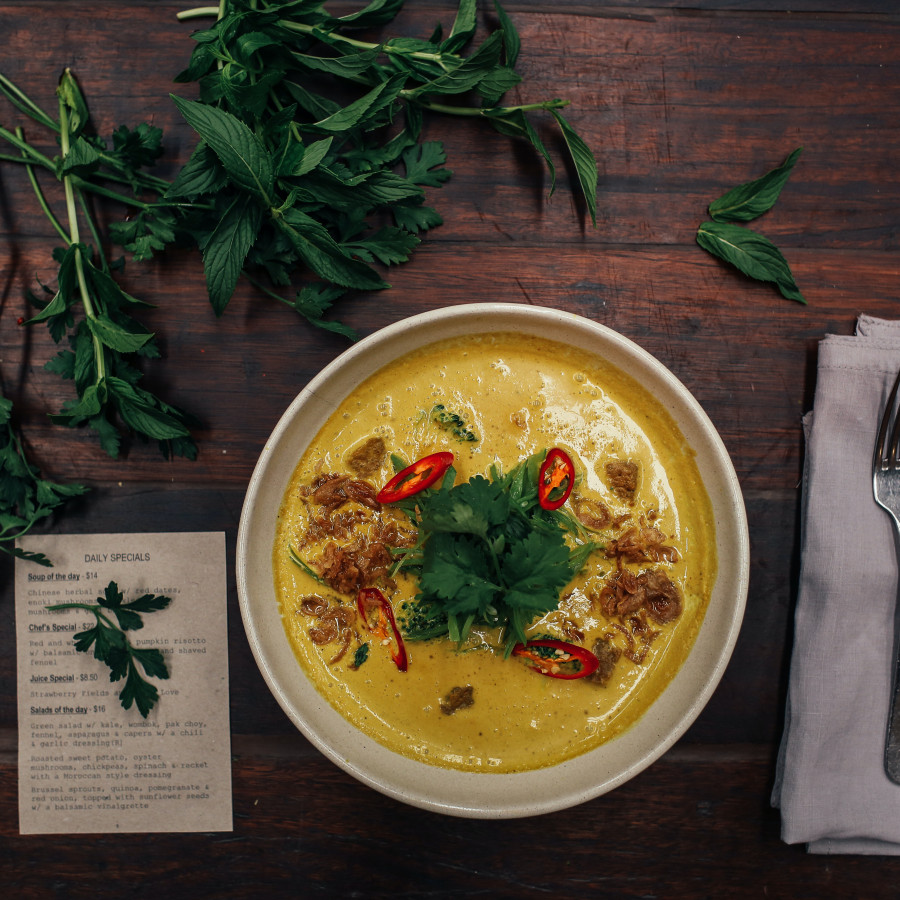 Thai soup with chicken