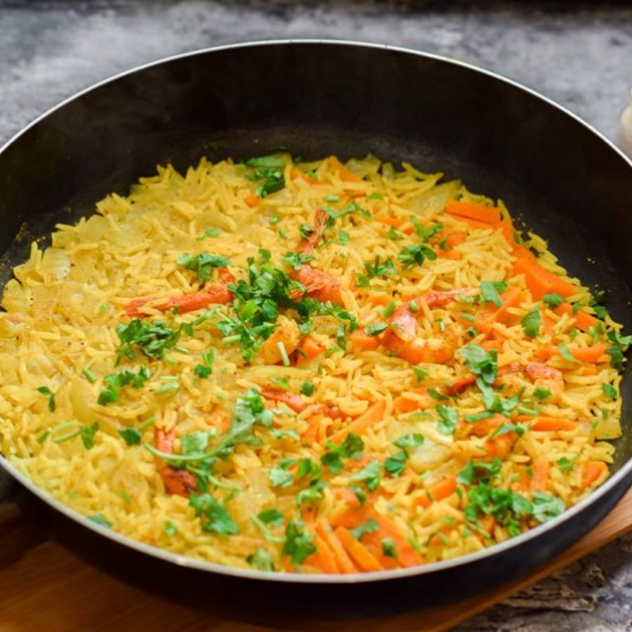 Sopa de coliflor con curry