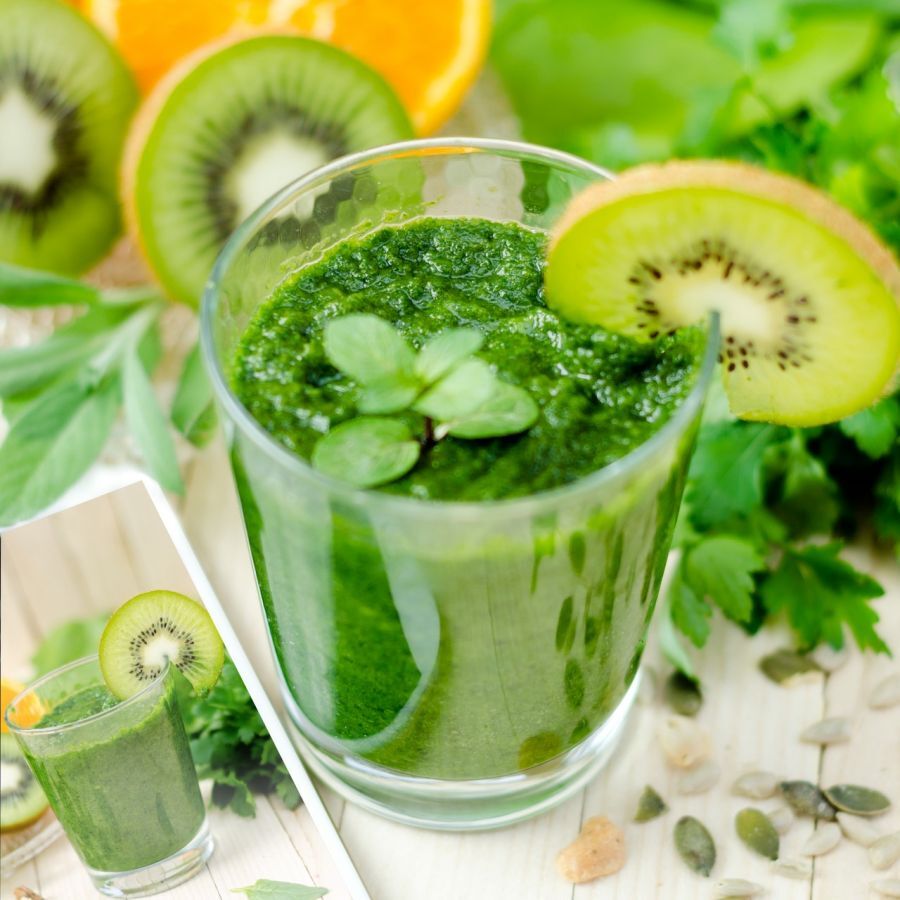 Recette: Bol de smoothie aux épinards et aux kiwis