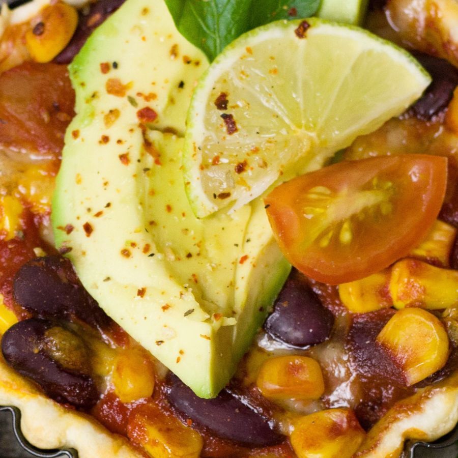 Salade d'avocats, de tomates et de haricots