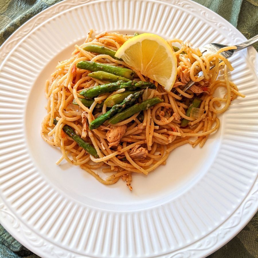 Recette: Spaghetti aux asperges vertes dans une sauce au citron