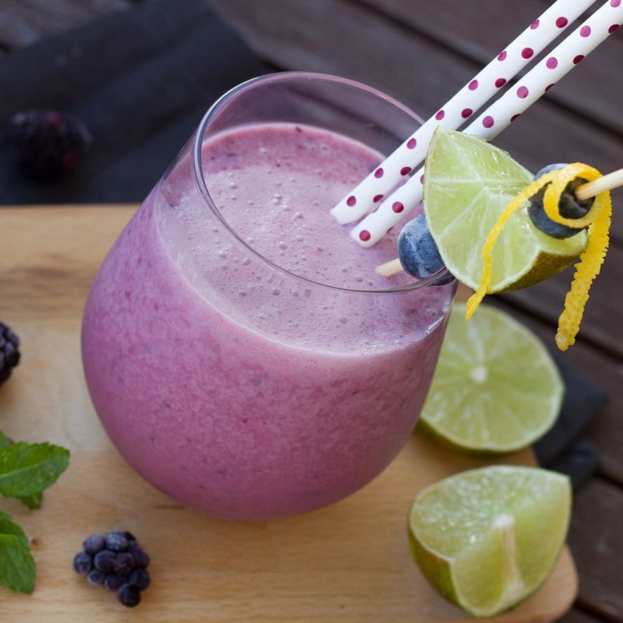 Cocktail de baies et melon au lait de coco