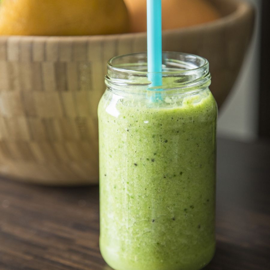 Rezept: Grüner Smoothie mit Mango und Ananas