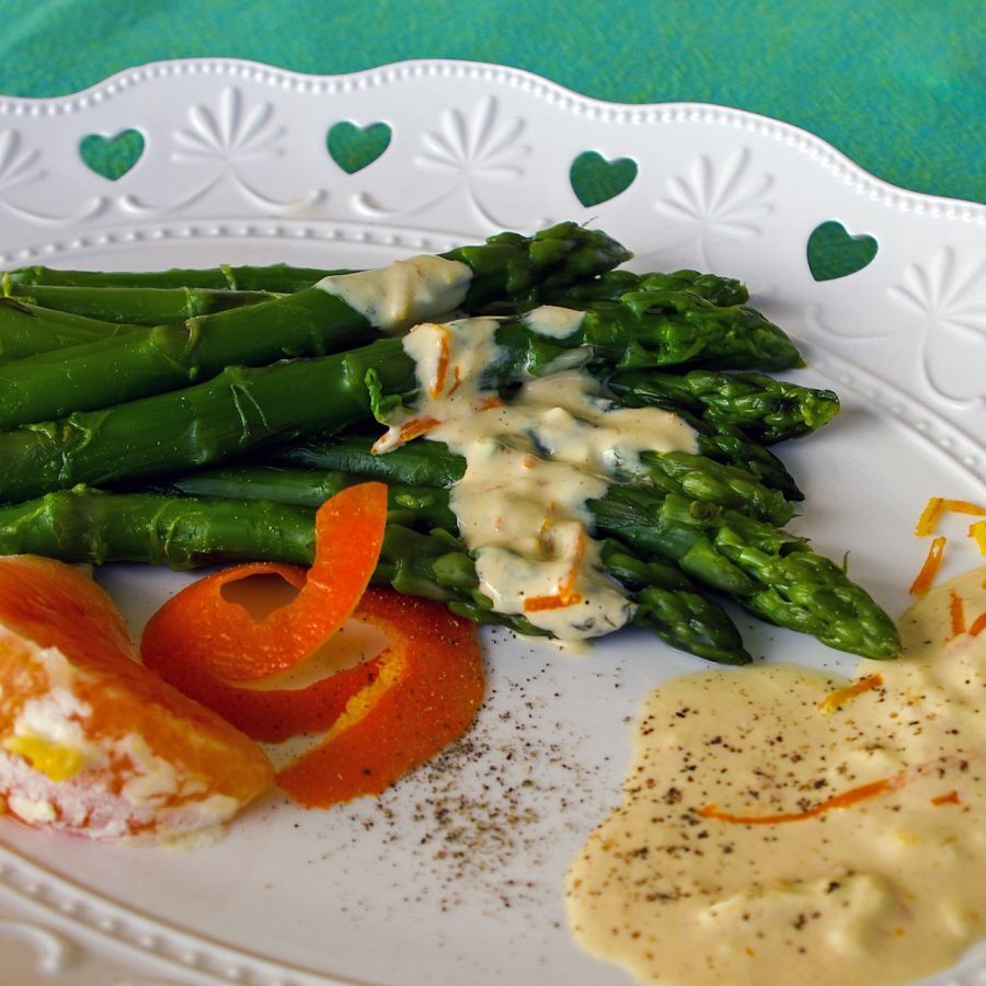 Recette: Asperges au parmesan et aux amandes