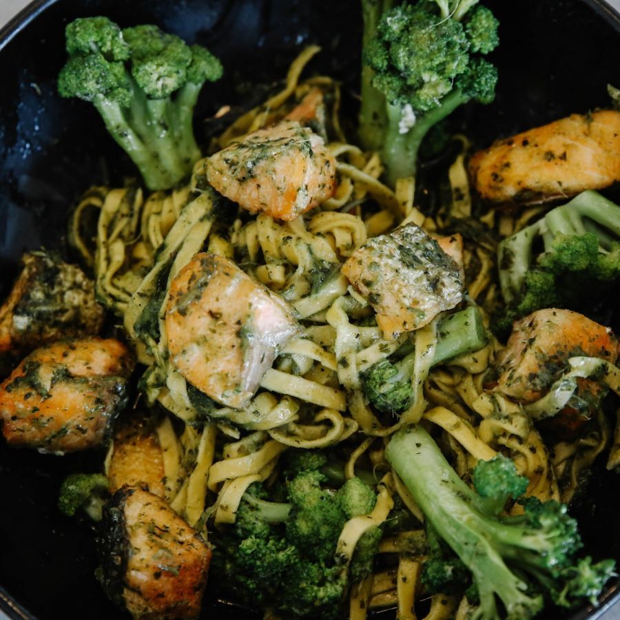 Receta: Fideos fritos con tofu y brócoli