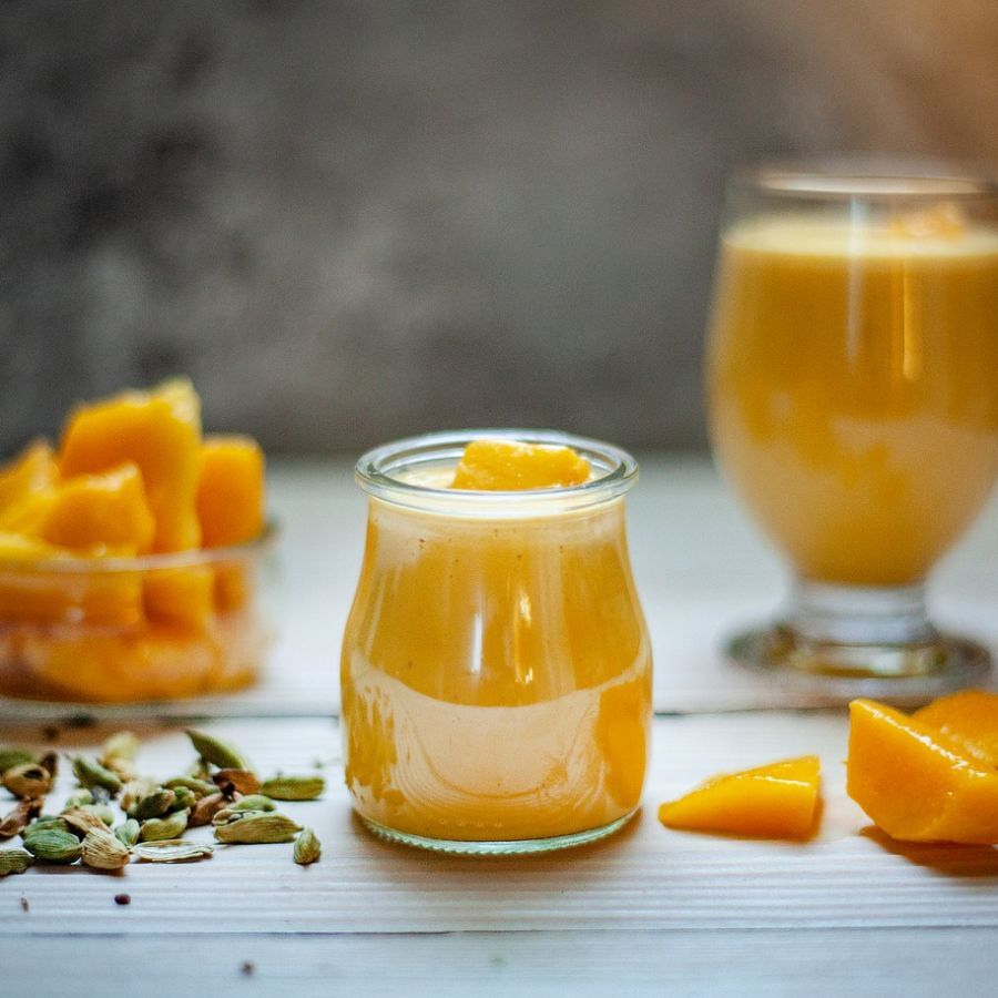 Smoothie aux fruits jaunes