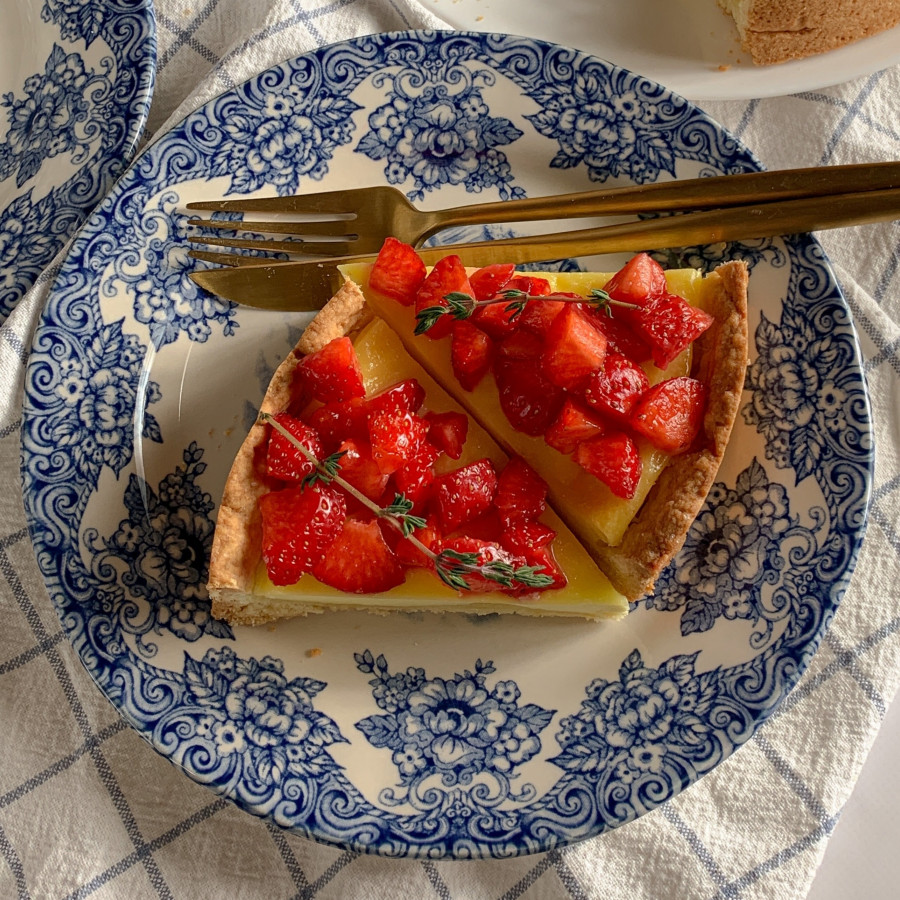 Rezept: Bananenkuchen mit Erdbeeren