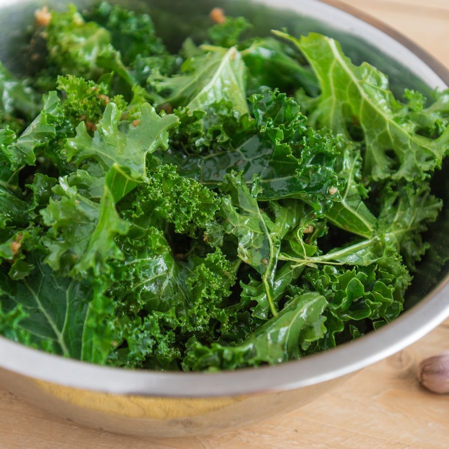 Healthy kale chips